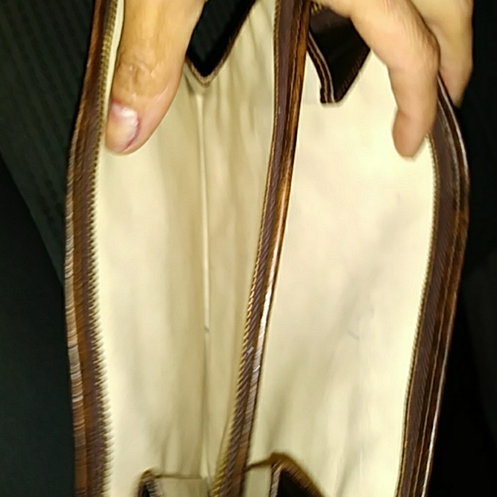 Vintage Dior makeup bag - Picture 2 of 3